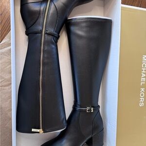 Michael Kors Black Leather Knee-High Boots with Gold Zip size 6.5